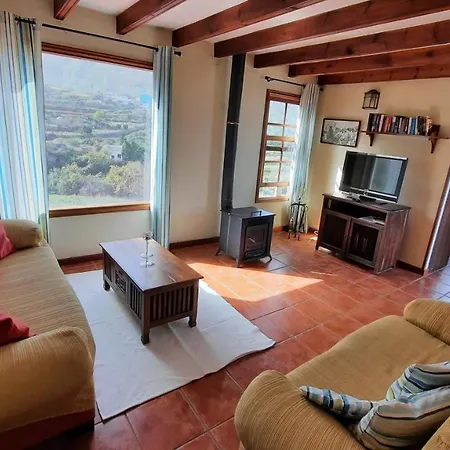 Castanos Country house *