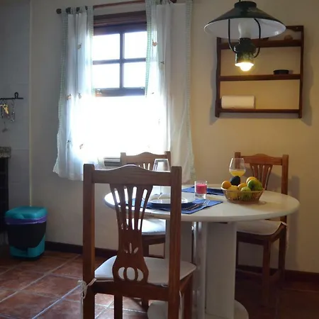 Castanos Country house *